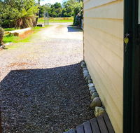 Meredith House  Apartments Strahan - C Tourism