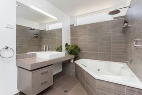 Penthouse Bendigo - C Tourism 3