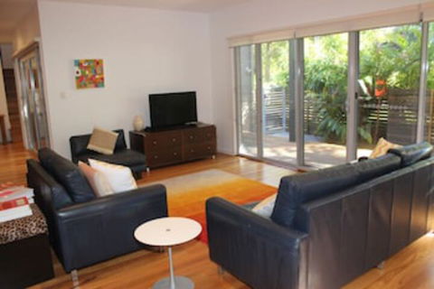 Ama Worimi - C Tourism 0