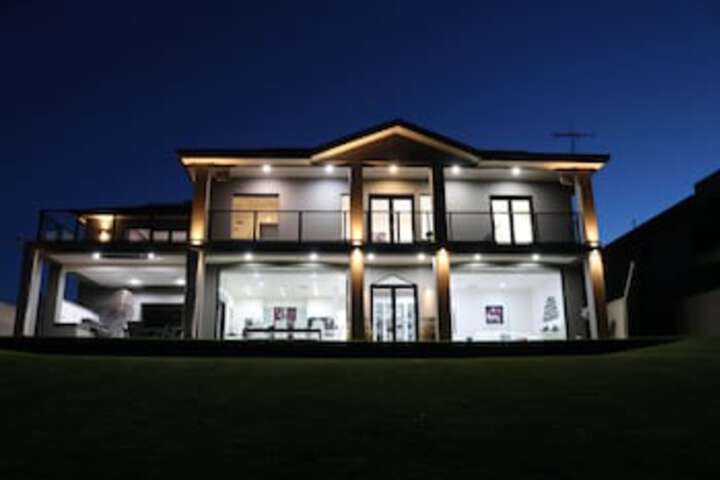 White Sands SA C Tourism