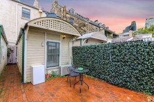 Waterview Terrace in Historic Rocks