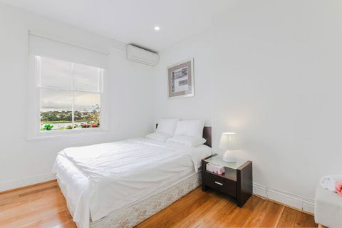 Waterview Terrace In Historic Rocks - C Tourism 4