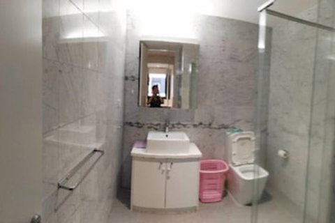 Notting Hill Apartment - C Tourism 3