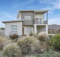 12 Echidna Grove - C Tourism