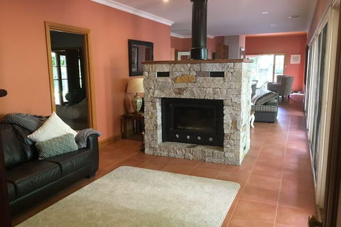 The Grange Homestead - C Tourism 6