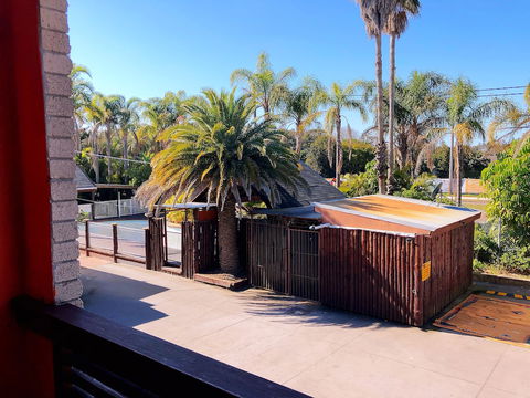 Central Jetty Motel - C Tourism 1