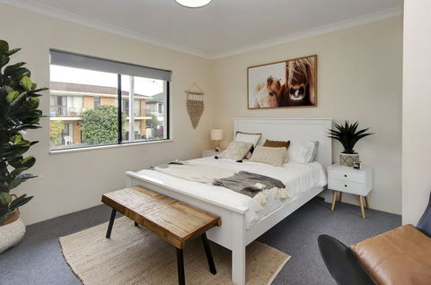 Anchored At South West Rocks - C Tourism 1