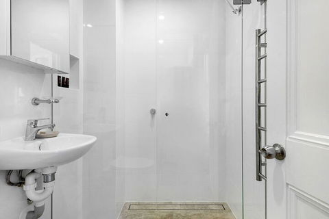 Coachhouse On The Beach - C Tourism 2