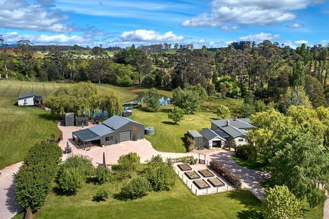 The Cottage At 3 Willows Vineyard - C Tourism 1