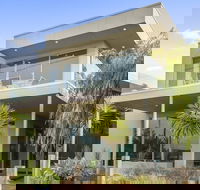 Grossard Point The Lighthouse Ventnor - C Tourism