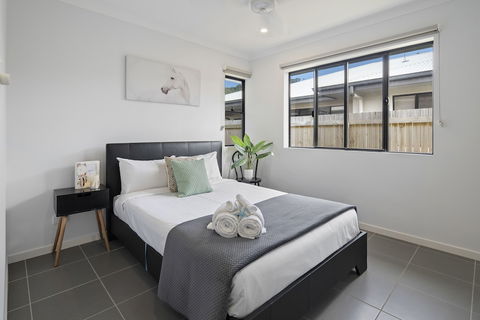 Whitsunday Family Escape - C Tourism 1