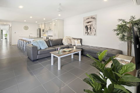 Whitsunday Family Escape - C Tourism 4