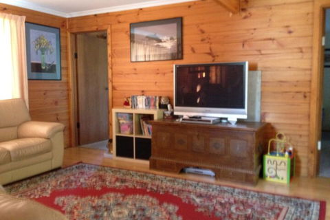 31 Elizabeth Crescent - C Tourism 5