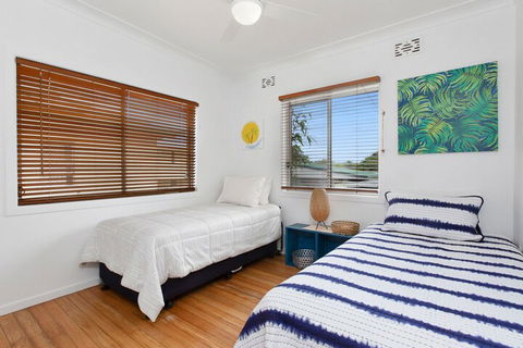 BEACH HOUSE On PEARL - C Tourism 1