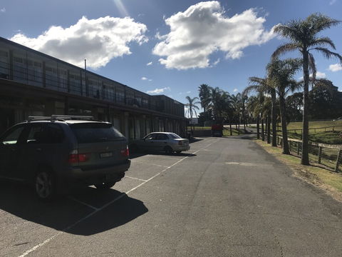 Rivers Apartments & Motel Sale Gippsland - C Tourism 1