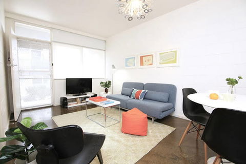 Apartment2c Lennox 1 - C Tourism 0