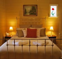 Kelly  Wright Luxury Accommodation - C Tourism
