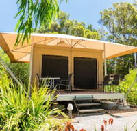 Castaways Moreton Island - C Tourism
