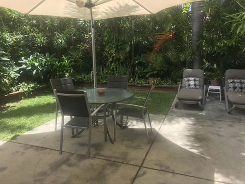 Jimmys Shout Pet Friendly - C Tourism 1