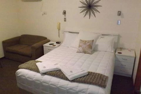 Karuah Motor Inn - C Tourism 4