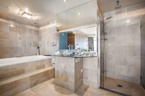 Gateway Hotel By Nightcap Plus - C Tourism 3