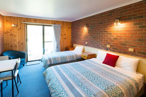 Kookaburra Motor Lodge - C Tourism 2