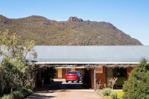 Kookaburra Motor Lodge - C Tourism 0