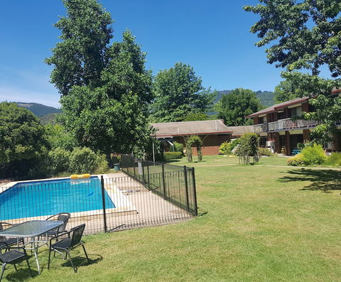 Bogong View Motor Inn - C Tourism 2