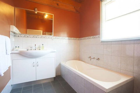 Beechworth Cedar Cottages - C Tourism 5