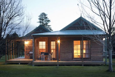 Beechworth Cedar Cottages - C Tourism 0