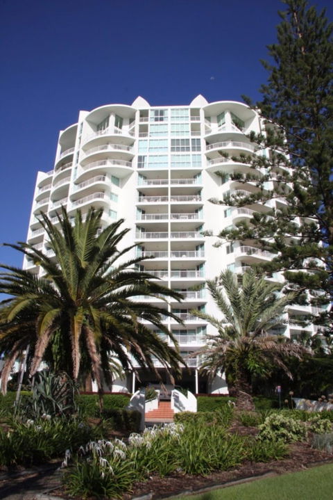 Crystal Bay On The Broadwater - C Tourism 1