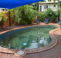 Coconut Grove Holiday Apartments - C Tourism
