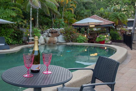 Lychee Tree Holiday Apartments - C Tourism 4