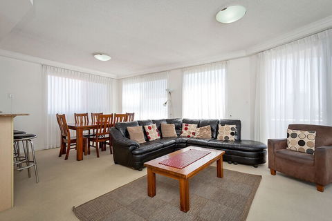 Kirra Beach Apartments - C Tourism 4