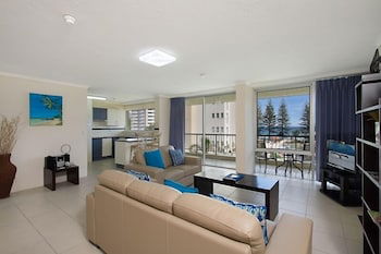 Rainbow Commodore Apartments - C Tourism 6