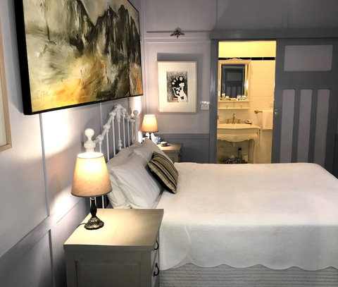 The Chalet Guesthouse And Studio - C Tourism 6