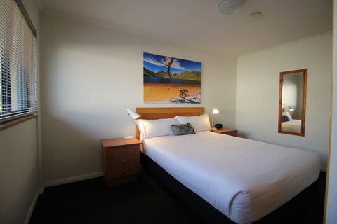 96 On Arthur Apartments - C Tourism 6