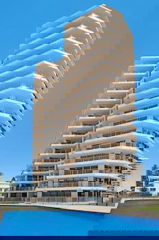 Beachside Tower - C Tourism 2
