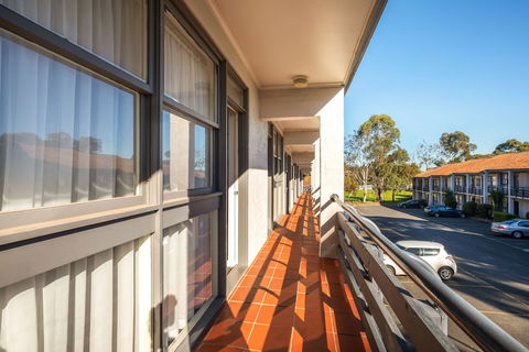 Nightcap At Ferntree Gully Hotel Motel - C Tourism 3