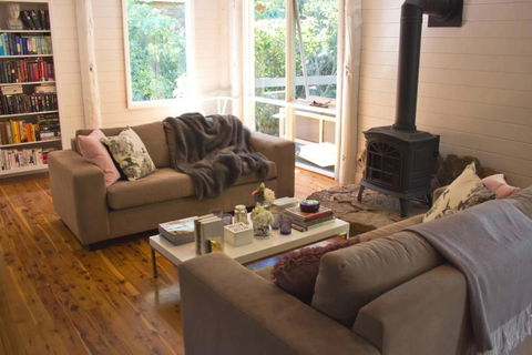 Cherry Cottage Leura - C Tourism 2