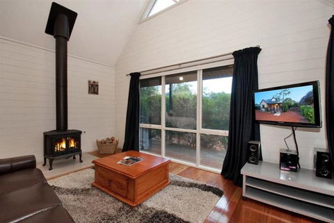 Two Truffles Cottages - C Tourism 5