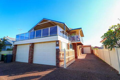 Anglers Abode - C Tourism 0