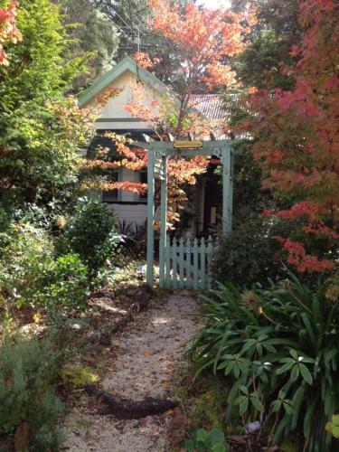 Lemon Tree Cottage - C Tourism 2