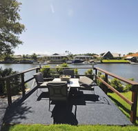 Bribie Island Canal Holiday Destination - C Tourism