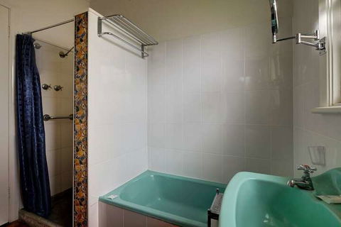 Wombat Cottage - C Tourism 5