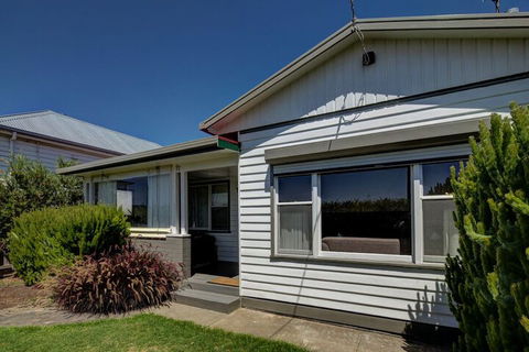 Wombat Cottage - C Tourism 3