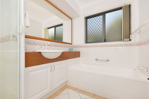 32 Beachside Way - C Tourism 1