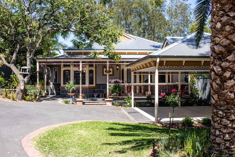 The Oaks Lilydale Accommodation - C Tourism 2