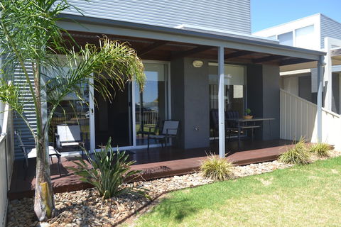 Grange Water View Yarrawonga - C Tourism 0