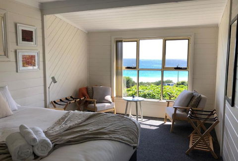 BURGESS COTTAGE King Bed For Couples - C Tourism 4